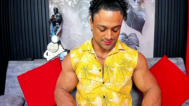 Snapshot of MikeEstevess chatting on September 27, 6:00 am MikeEstevess online show from September 27, 6:00 am