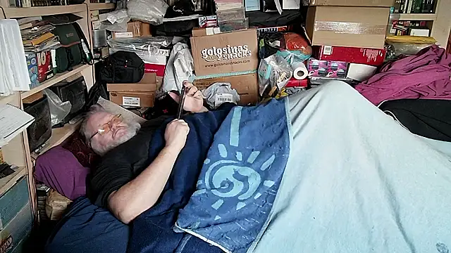 hadeszeuss2 online show from January 17, 3:15 pm