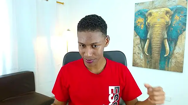 maiki18  online show from November 27, 8:45 pm