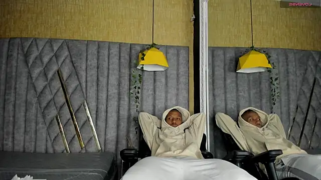 JamesParck online show from April 21, 12:13 am