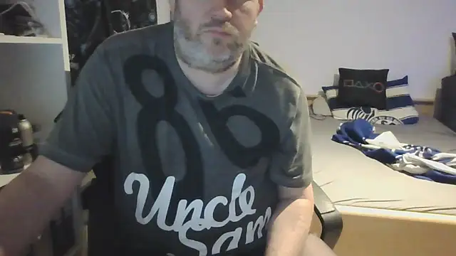 ShyBoy1982 online show from June 7, 1:01 am
