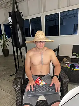 owengray2n online show from February 8, 2:26 am