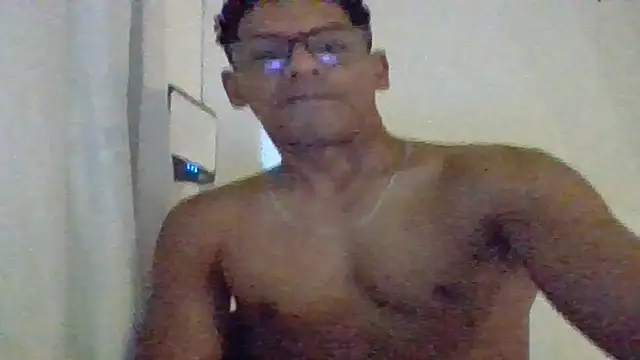 luixkarloz online show from November 8, 4:15 am