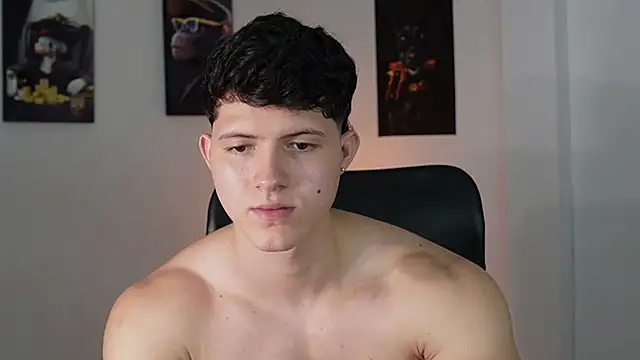 Hazzan Velez online show from February 8, 1:44 am