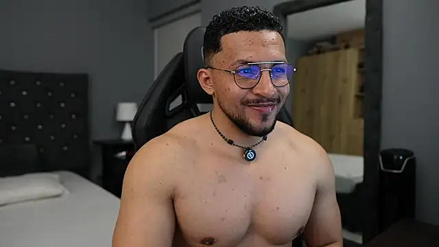 Martin Logan online show from April 10, 1:12 am