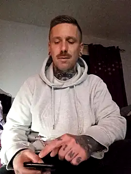 Snapshot of Schabernack1990 chatting on October 15, 3:58 am Schabernack1990 online show from October 15, 3:58 am