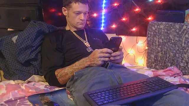 TheOneYouLove69 online show from November 13, 1:54 am