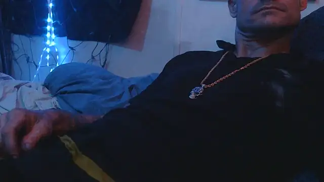 TheOneYouLove69 online show from November 30, 4:36 am