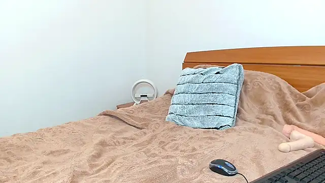 adyyynis online show from April 7, 11:21 am