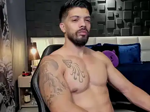 DannSaenz online show from January 27, 12:26 pm