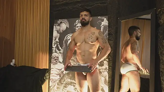 DannSaenz online show from September 30, 11:41 pm