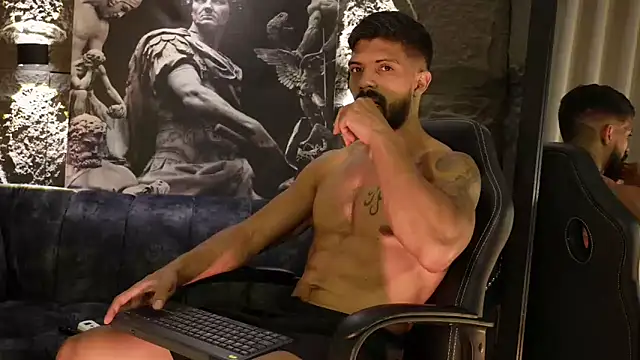 DannSaenz online show from February 24, 7:58 pm