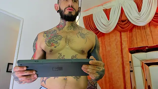 dilan scootk  online show from March 17, 7:27 pm