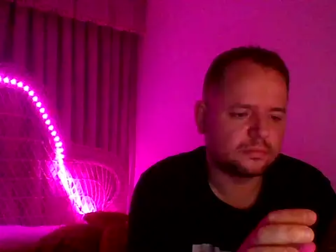 lobito1997 online show from March 12, 2:52 am