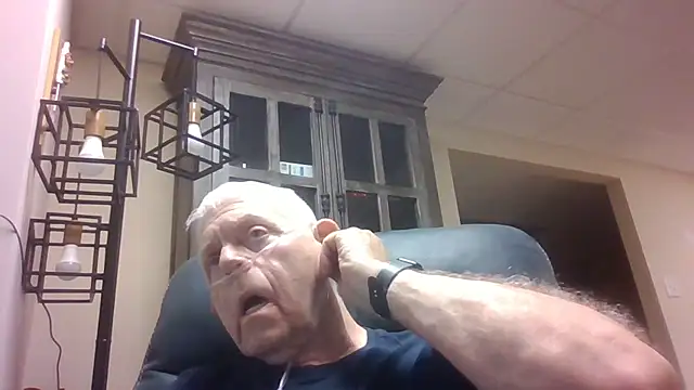 bootlegmanz online show from September 18, 10:34 pm