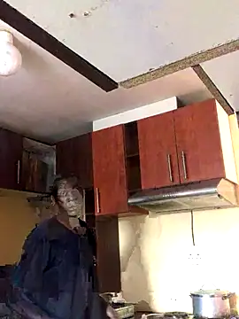 SmallGoodNutts online show from November 9, 6:06 am