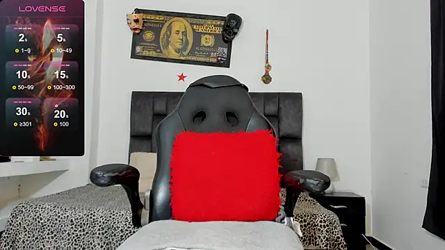 MattRodriguez9 online show from December 3, 5:52 pm