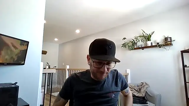 Bigdicktrav902 online show from February 12, 4:33 pm