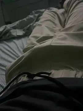 MephiticBermudas online show from December 5, 1:02 am