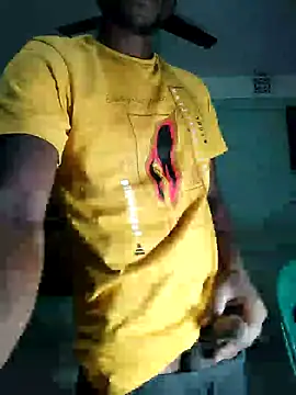Snapshot of Hunter_boy9 chatting on January 15, 8:20 am Hunter boy9 online show from January 15, 8:20 am