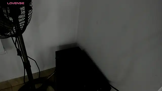 Snapshot of danielclarton1 chatting on January 11, 1:16 am danielclarton1 online show from January 11, 1:16 am