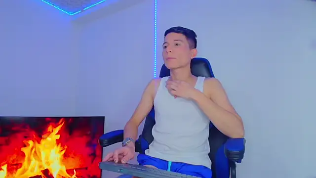 bryamer 19 online show from January 29, 2:40 am