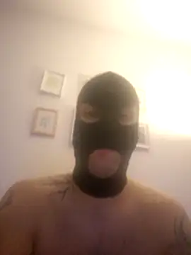 belleitalian31 online show from April 4, 4:09 am