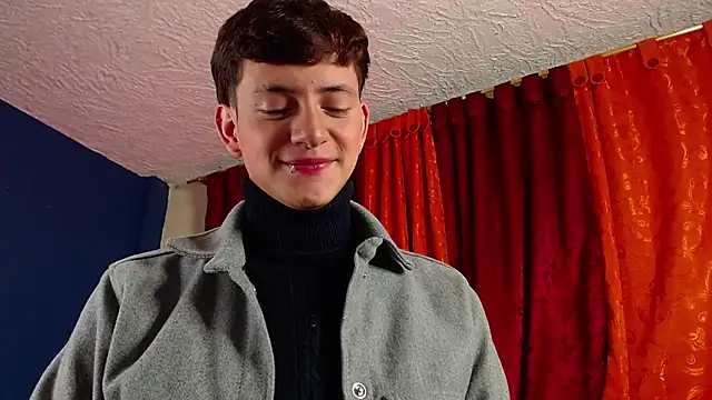 GabyThoms online show from December 30, 11:49 pm