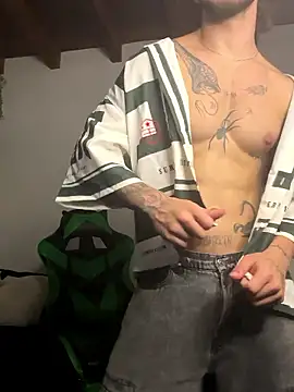 Valentino Xander online show from January 14, 3:33 am