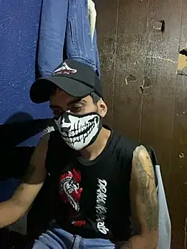 YouBad boy31 online show from December 30, 2:31 am