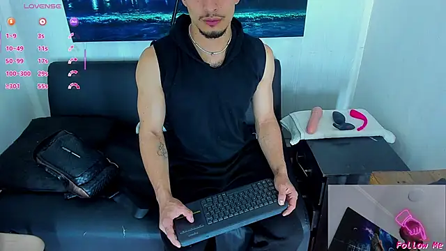 Piggy Eddy online show from October 11, 11:20 pm