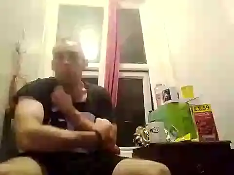 Snapshot of DrbigdickUK chatting on September 9, 10:08 pm DrbigdickUK online show from September 9, 10:08 pm