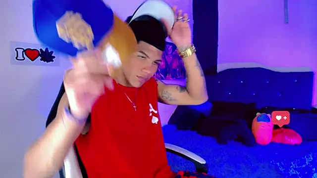 Damian latinxxx online show from January 15, 2:17 am