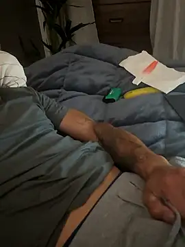 JohnnyDeep187 online show from April 27, 6:21 am