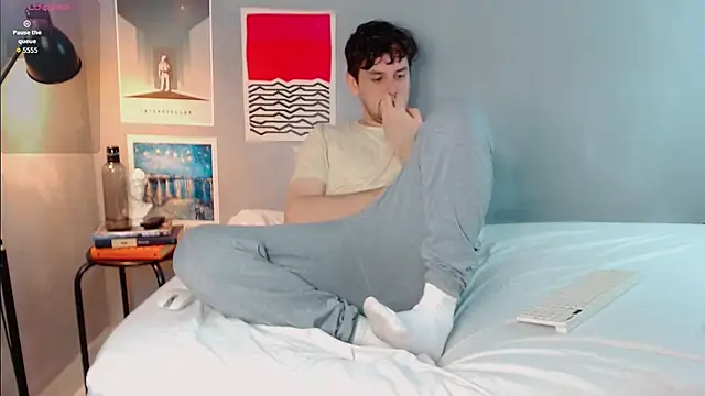 Elio555 online show from January 17, 7:05 pm