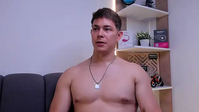 Alan hadid1 online show from February 11, 9:09 pm