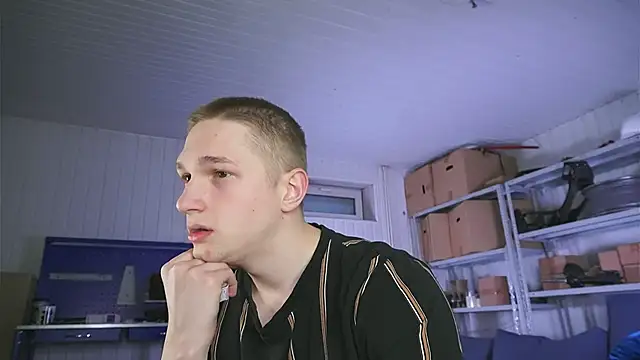 dustyn fox online show from March 22, 3:17 pm