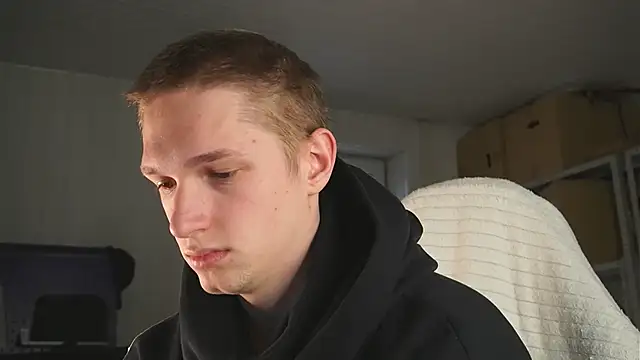 dustyn fox online show from April 20, 1:24 pm