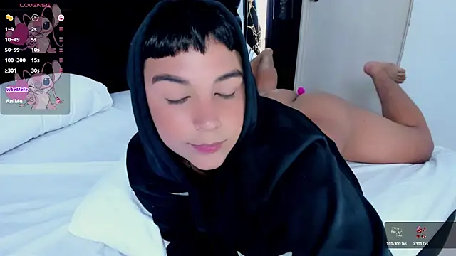 Snapshot of Seductivo_jr chatting on March 1, 1:29 pm Seductivo jr online show from March 1, 1:29 pm