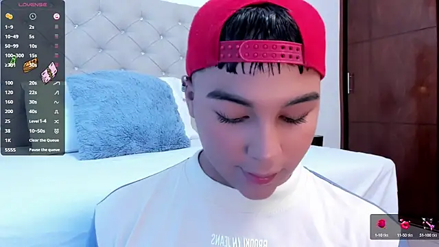 Snapshot of Seductivo_jr chatting on March 8, 2:16 pm Seductivo jr online show from March 8, 2:16 pm
