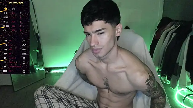 Damon  333 online show from June 22, 3:46 am