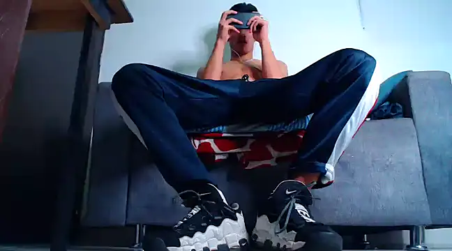 mastersmits online show from March 4, 2:27 am