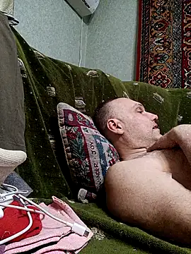 Pineapple04 online show from March 29, 5:46 pm