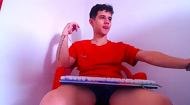 ADAM HOT online show from March 8, 4:58 pm