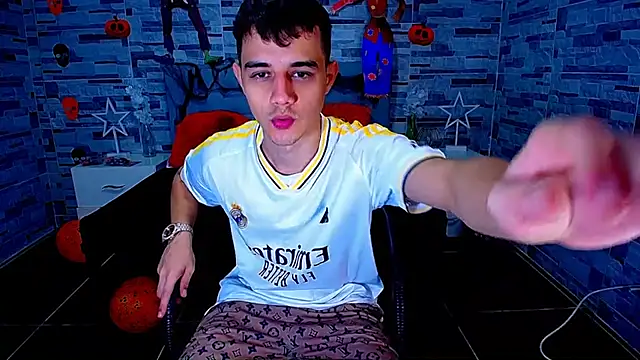 ADAM HOT online show from October 16, 8:50 pm