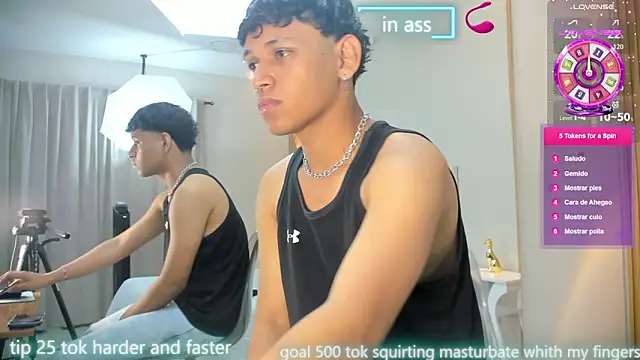 Snapshot of axel_ps chatting on September 9, 4:12 am axel ps online show from September 9, 4:12 am