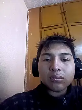 Snapshot of LoganFinds chatting on September 26, 12:58 pm LoganFinds online show from September 26, 12:58 pm