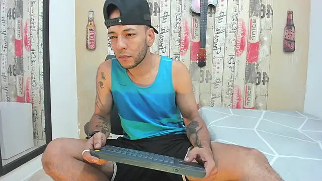 Andrey u92 online show from February 8, 3:41 am