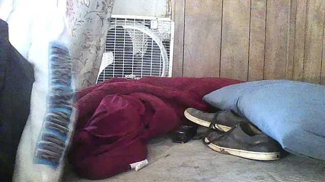 luke thighwalker2469 online show from April 18, 7:07 pm