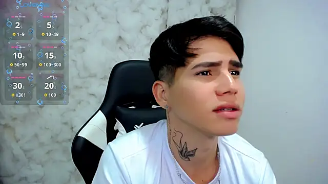 Tayson Rivers online show from November 24, 3:40 am